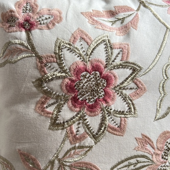 Pink and Gold Beaded Throw Accent Pillows - Picture 4 of 4